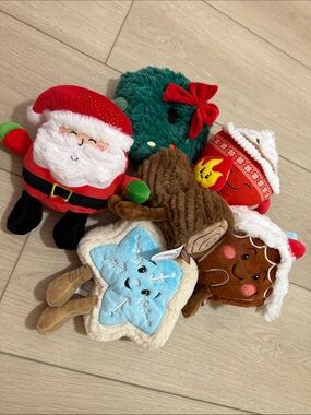 Giggle Scape Christmas Plus Bundle Set of 6